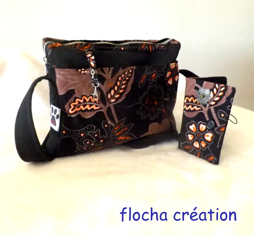 zebag et chichi à fleurs rétro