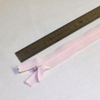 Fermeture à glissière invisible 20 cm rose